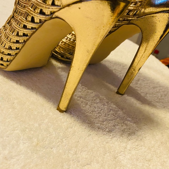 Brand New Ankle Heels By SHOEDAZZLE - Size 10 - Heel Height 5 Inches - Picture 5 of 7